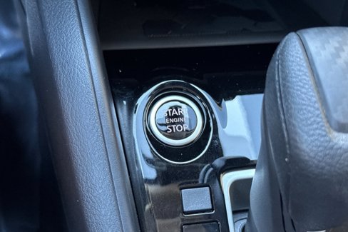New 2025 Nissan Versa SV w/ Trunk Package image 25