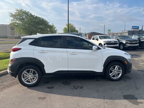 Used 2022 Hyundai Kona SE image 6
