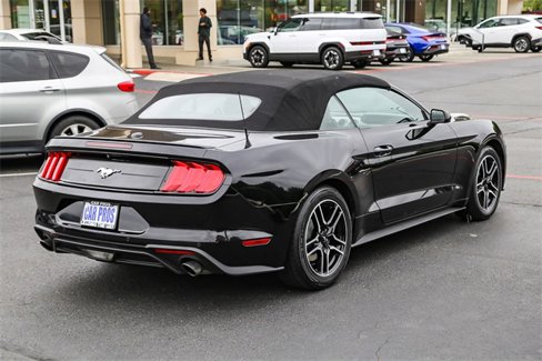 Used 2022 Ford Mustang Premium image 9