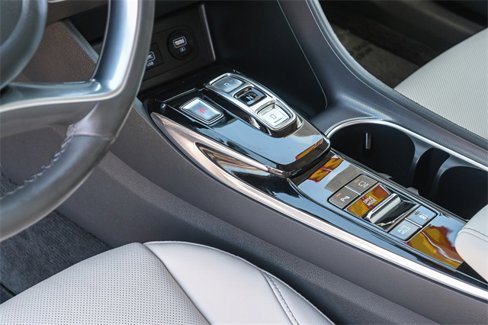 Certified 2022 Hyundai Sonata Limited w/ Preferred Accessory Package image 22