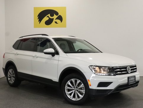Used 2019 Volkswagen Tiguan SE image 2