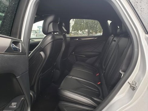 Used 2017 Lincoln MKC Premiere image 12