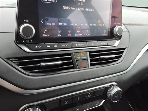 Used 2022 Nissan Altima 2.5 SR image 18