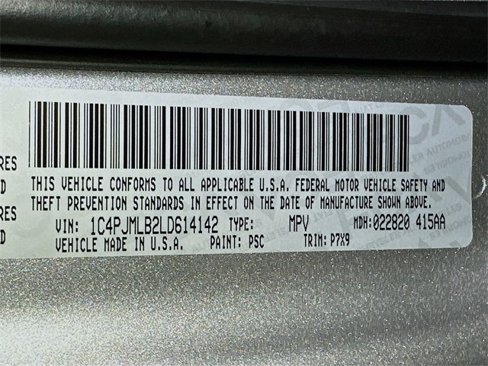 Used 2020 Jeep Cherokee Latitude Plus w/ Cold Weather Group image 31