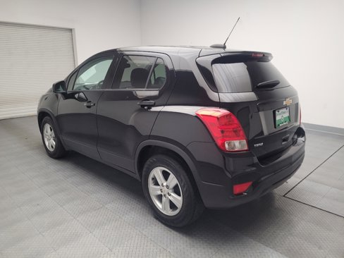Used 2020 Chevrolet Trax LS w/ Tint and Cruise Package image 5