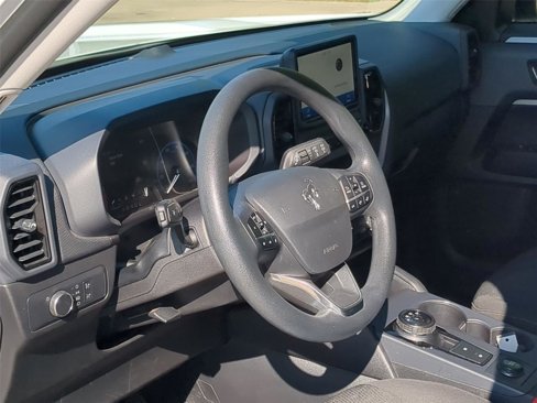 Used 2022 Ford Bronco Sport image 2