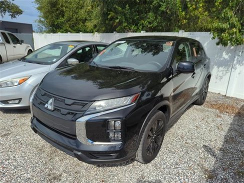 Used 2022 Mitsubishi Outlander Sport LE image 2