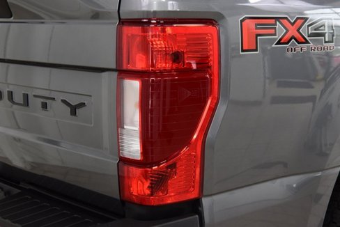 Used 2021 Ford F250 XLT w/ XLT Premium Package image 16