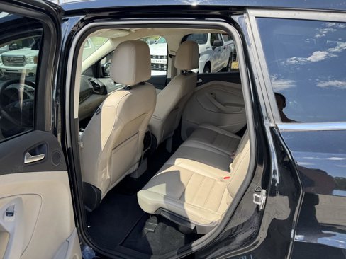 Used 2017 Ford Escape Titanium image 6