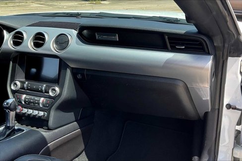 Used 2019 Ford Mustang Premium image 18