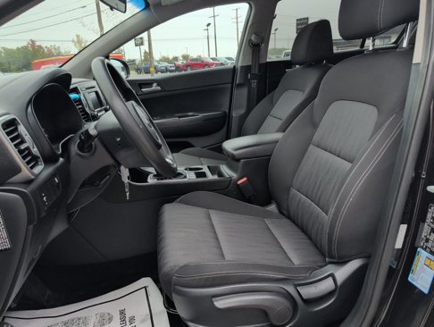 Used 2017 Kia Sportage LX image 6