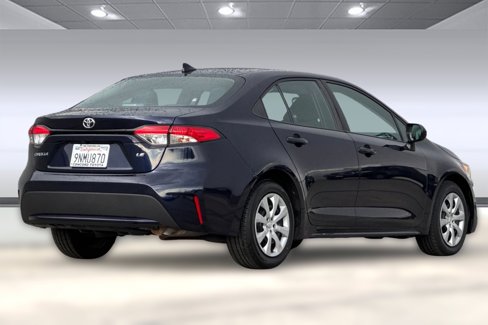 Certified 2022 Toyota Corolla LE image 3
