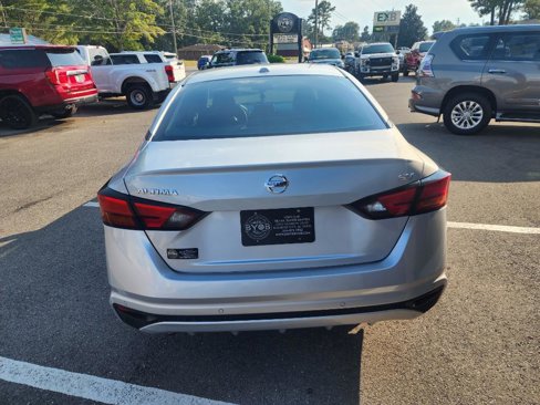 Used 2021 Nissan Altima 2.5 SV image 4