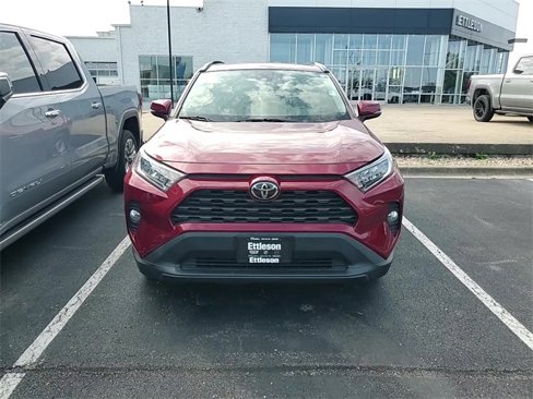 Used 2021 Toyota RAV4 XLE image 15