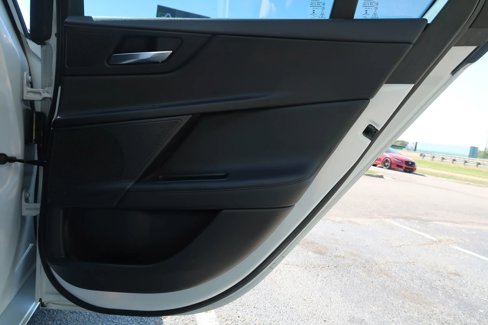 Used 2017 Jaguar XE First Edition image 50
