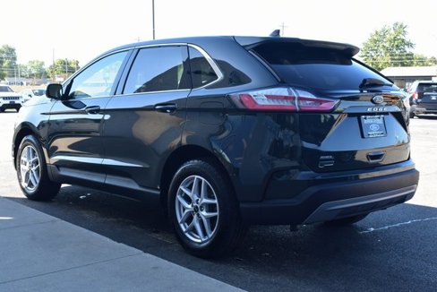 Used 2023 Ford Edge SEL w/ Convenience Package image 10