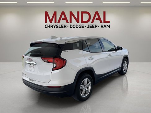 Used 2020 GMC Terrain SLE image 8