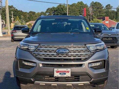 Certified 2022 Ford Explorer Limited w/ Equipment Group 301A image 3