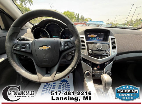 Used 2015 Chevrolet Cruze LT image 11