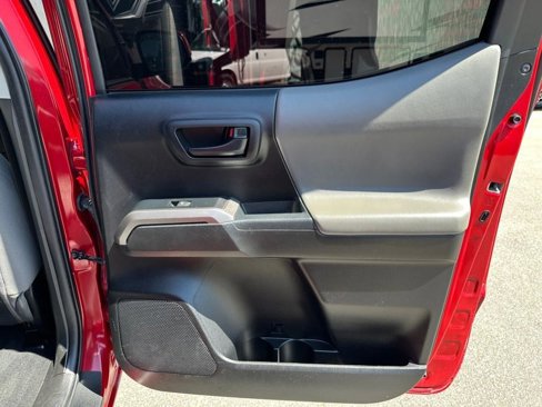 Used 2022 Toyota Tacoma SR5 image 30
