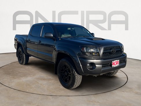 Used 2011 Toyota Tacoma PreRunner image 4