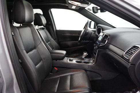 Used 2020 Jeep Grand Cherokee Limited w/ Luxury Group II image 11