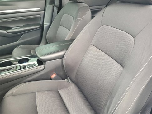 Used 2023 Nissan Altima 2.5 SV w/ SV Premium Package image 13