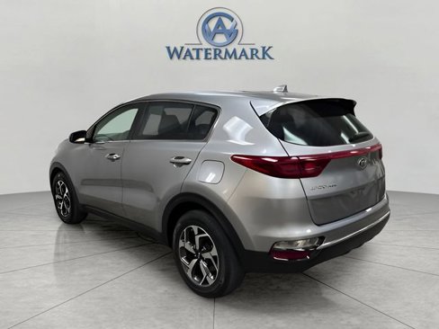 Used 2021 Kia Sportage LX image 3