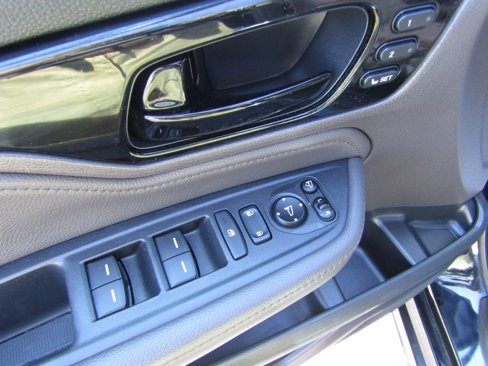 Used 2018 Honda Odyssey Elite image 15