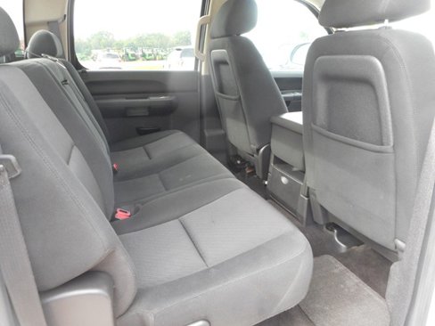 Used 2011 Chevrolet Silverado 2500 LT w/ Interior Plus Package image 13