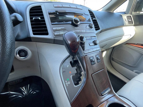 Used 2009 Toyota Venza AWD image 13