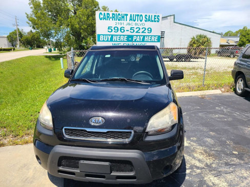 Used 2011 Kia Soul + image 14