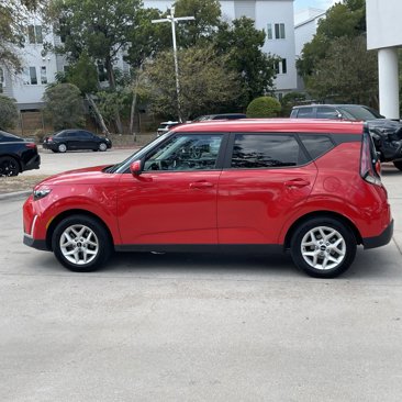 Used 2024 Kia Soul LX w/ Option Group 015 image 3