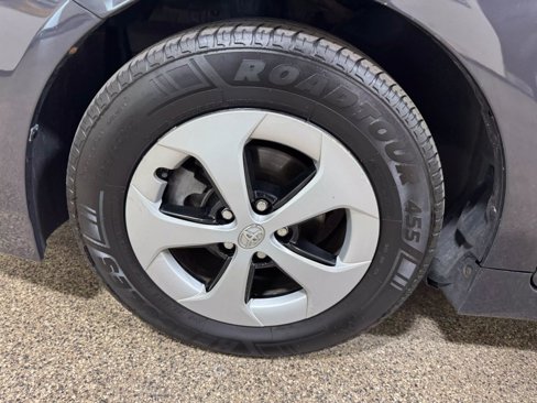 Used 2012 Toyota Prius Three image 58