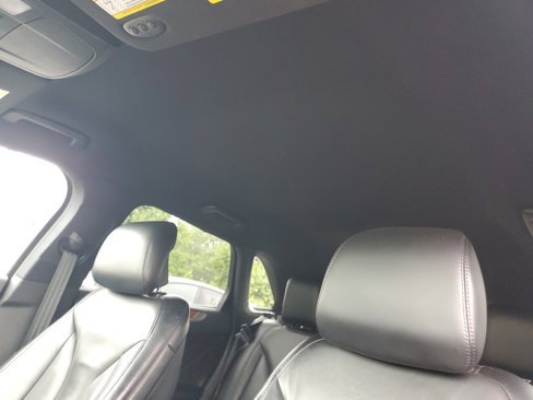 Used 2019 Lincoln MKC Select w/ MKC Climate Package image 11