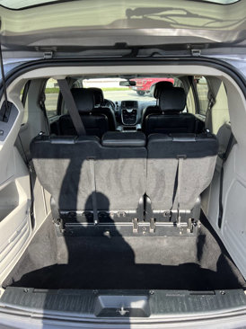 Used 2014 Chrysler Town & Country Touring w/ Mopar Premium Addition Group image 5
