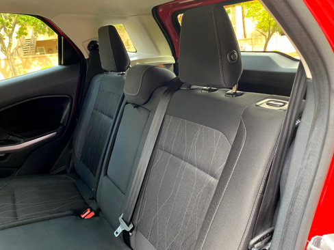 Used 2020 Ford EcoSport SE w/ SE Convenience Package image 40