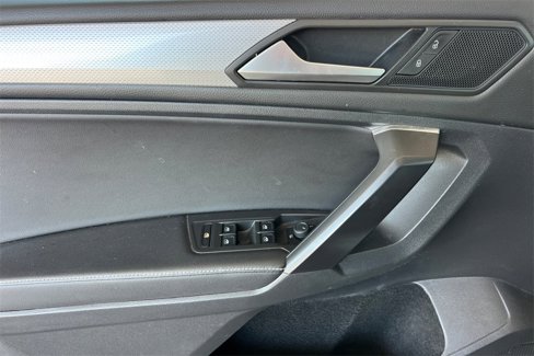 Used 2022 Volkswagen Tiguan S image 15