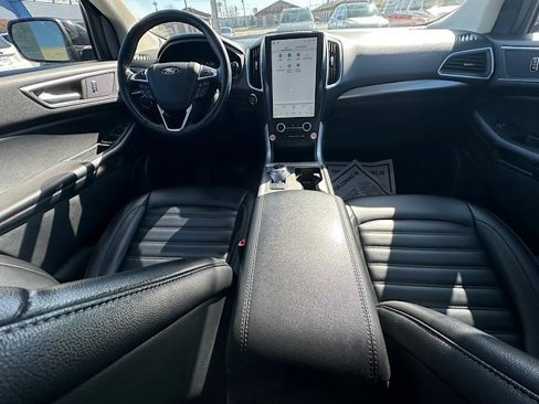 Used 2023 Ford Edge SEL image 20