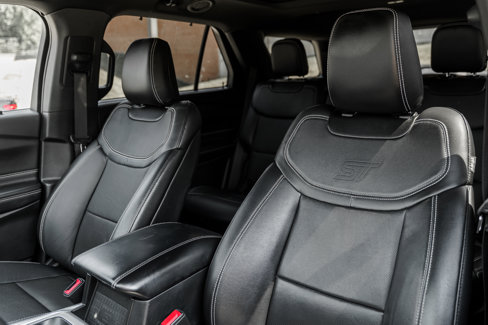 Used 2020 Ford Explorer ST w/ Premium Technology Package image 21