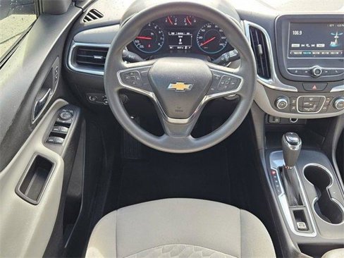 Used 2018 Chevrolet Equinox LS image 11