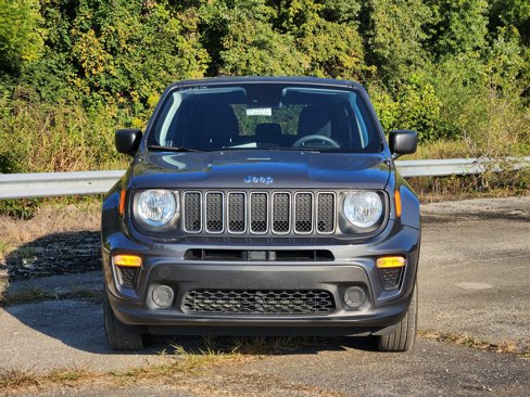 Used 2023 Jeep Renegade Latitude image 18