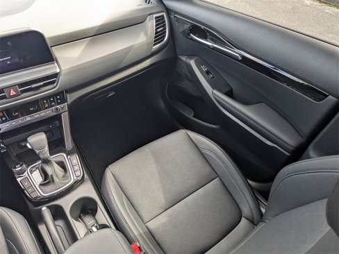 Used 2025 Kia Seltos EX w/ EX Sunroof Package image 19