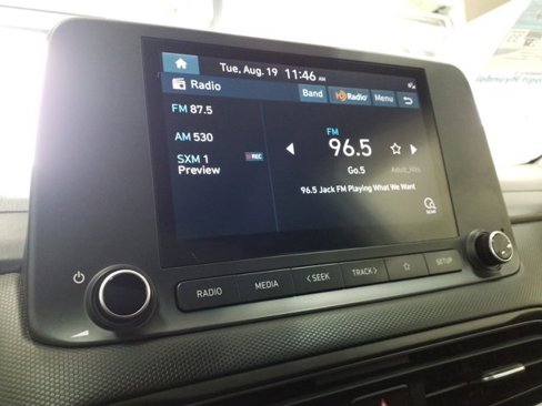 Used 2023 Hyundai Kona SEL image 7