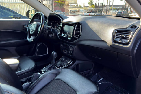 Used 2020 Jeep Compass Latitude image 12