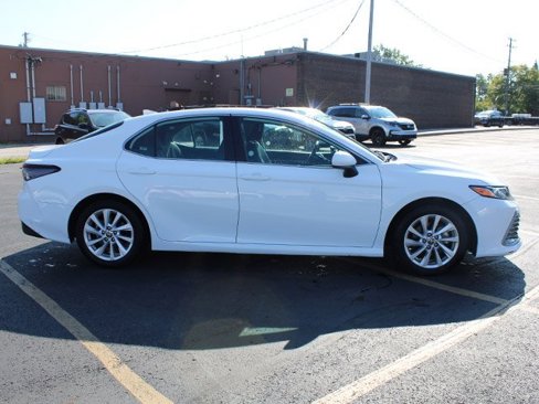 Certified 2024 Toyota Camry LE image 5