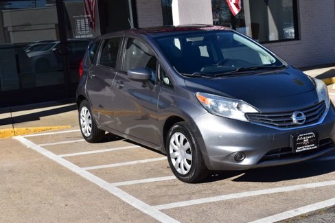 Used 2016 Nissan Versa Note SV image 9