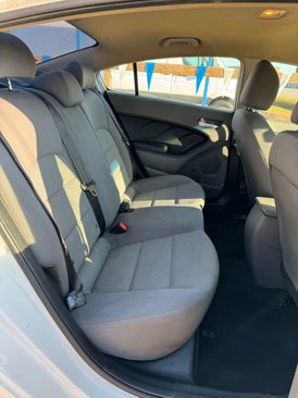 Used 2018 Kia Forte LX image 9