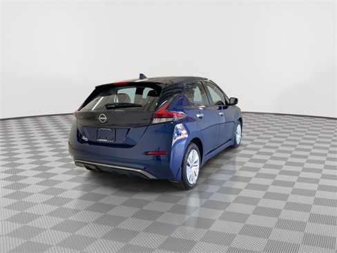 Certified 2024 Nissan Leaf S image 11