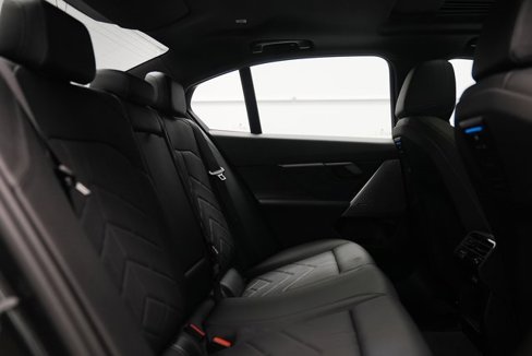 Used 2024 BMW 530i xDrive w/ Premium Package image 31